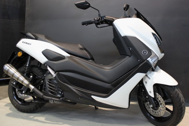 か*ん様 CORES トリシティ　nmax NMAX155とトリシティ155の違いを比較